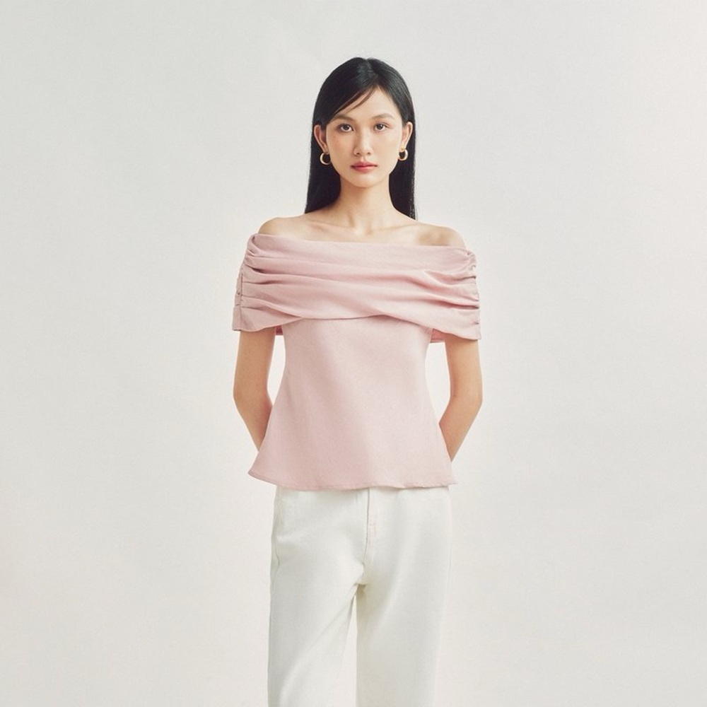 Lindsey Top - Powder - Brand New with Tags Size Large